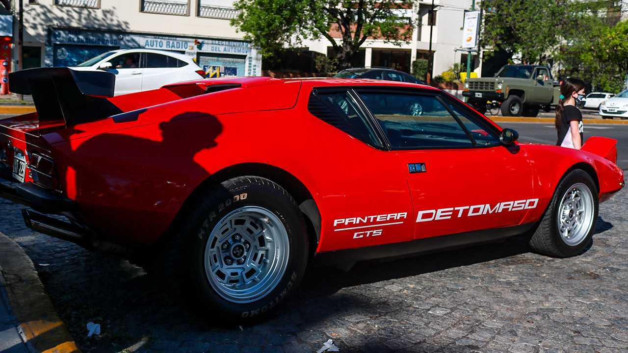 Supermarket Run: los muscle-cars americanos (y un De Tomaso Pantera con corazón de Detroit)