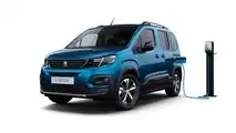 Peugeot e-Rifter charging