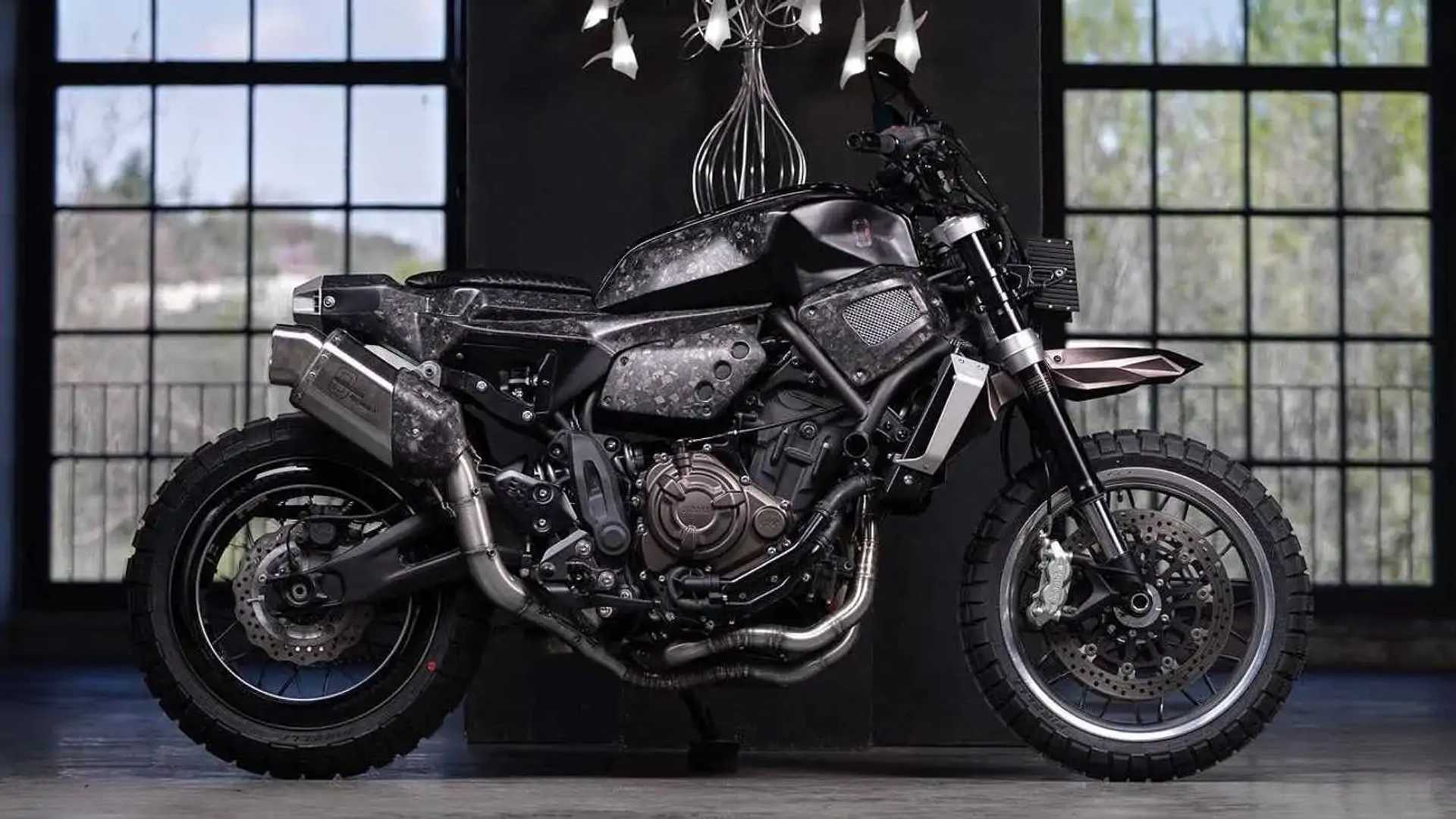 The Bull: 2021 Yamaha XSR700 - Side, Right