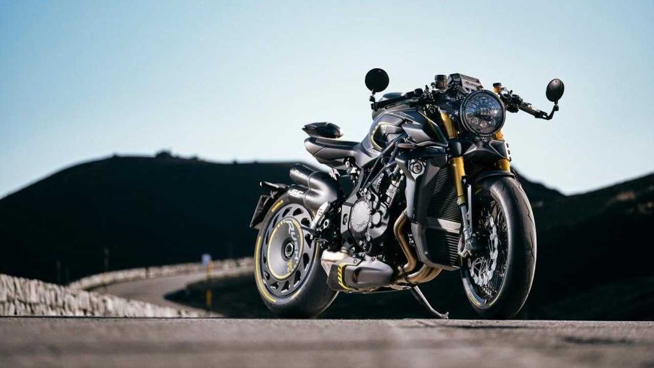 MV Agusta Rush 1000 2021 Delantero, Derecha