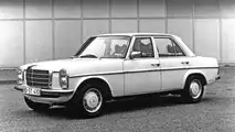 Mercedes 190: In Breite und Länge reduziertes Fahrzeug einer Mercedes-Benz 