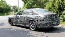 Nuova BMW Serie 7, le prime foto spia degli interni