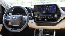 2020 Toyota Highalnder Platinum: Review