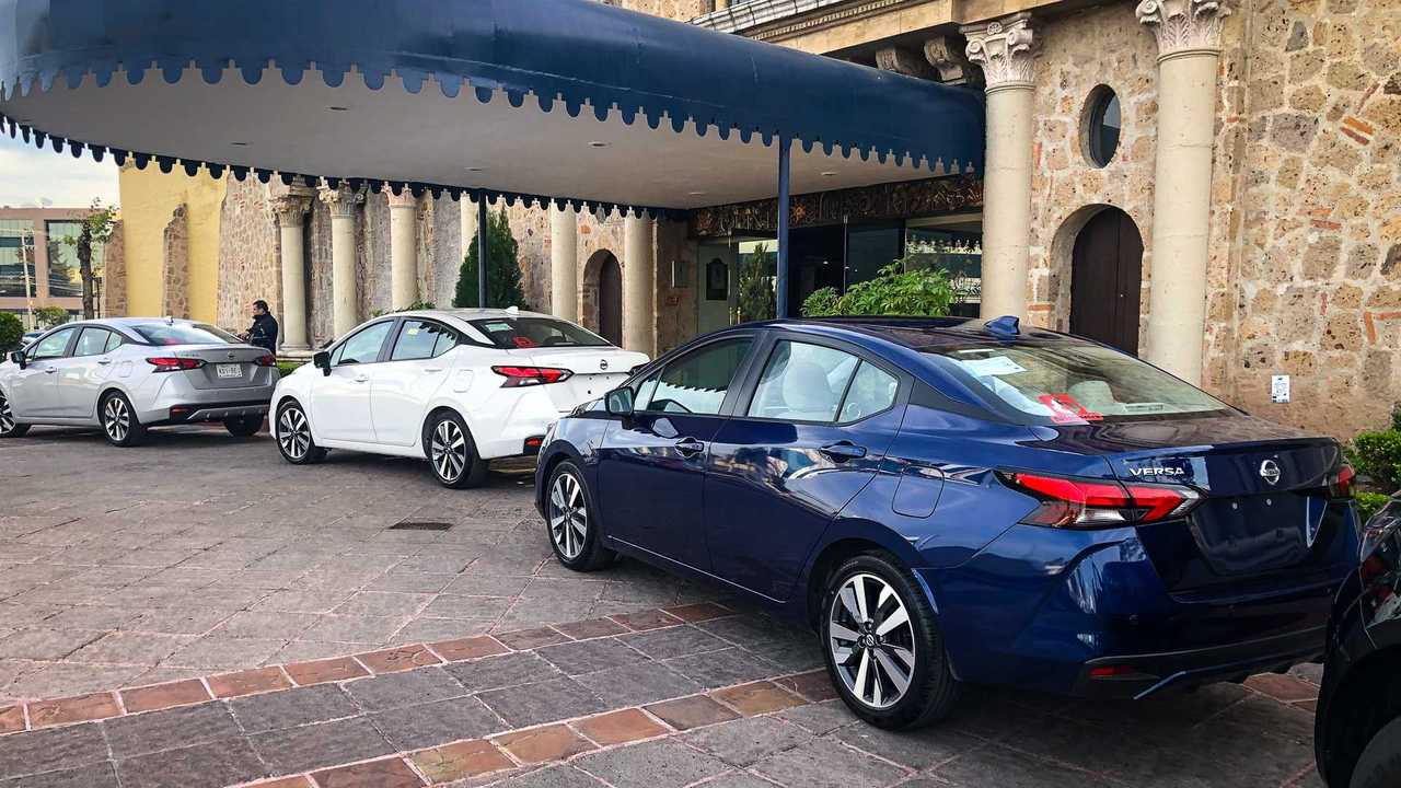 Nissan Versa 2020