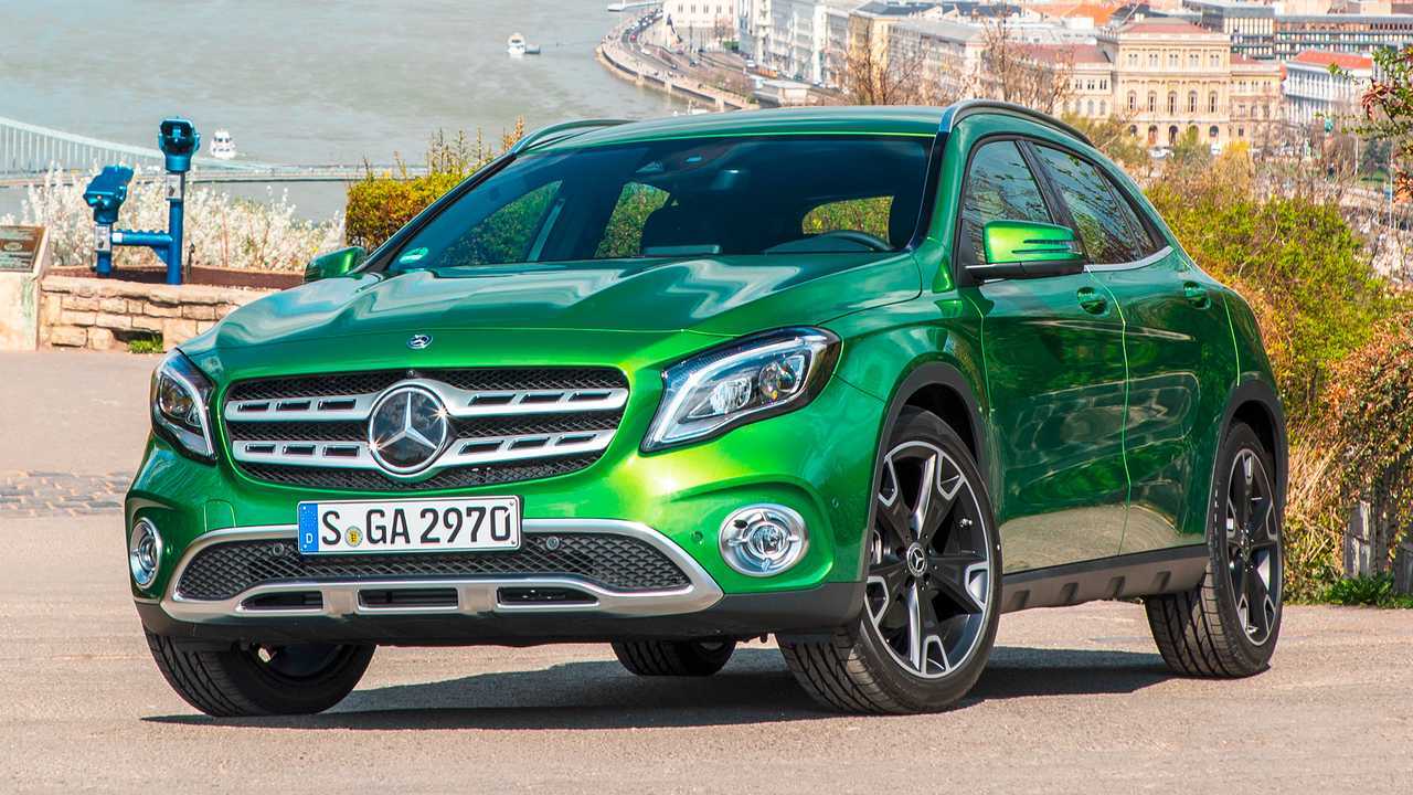 Mercedes GLA, nuova e vecchia a confronto