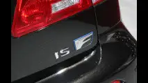 Lexus al Salone di Parigi 2010