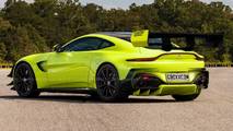 Aston Martin Vantage GT render