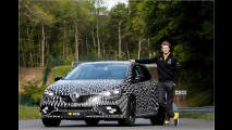 Mégane RS zeigt unfreiwillig mehr