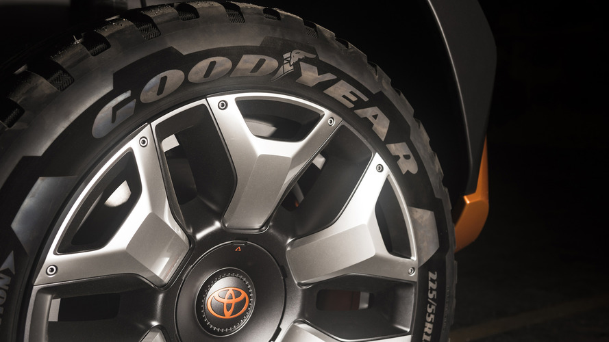 Toyota FT-X4 Teaser