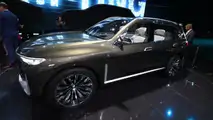 BMW Concept X7 live images
