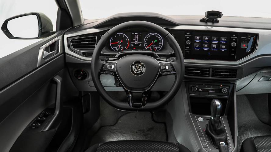Comparativo VW Polo x Fiat Argo x Honda Fit x Peugeot 208