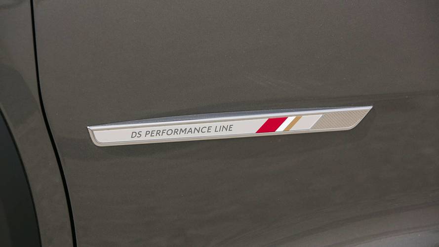 Teaser DS 7 Crossback