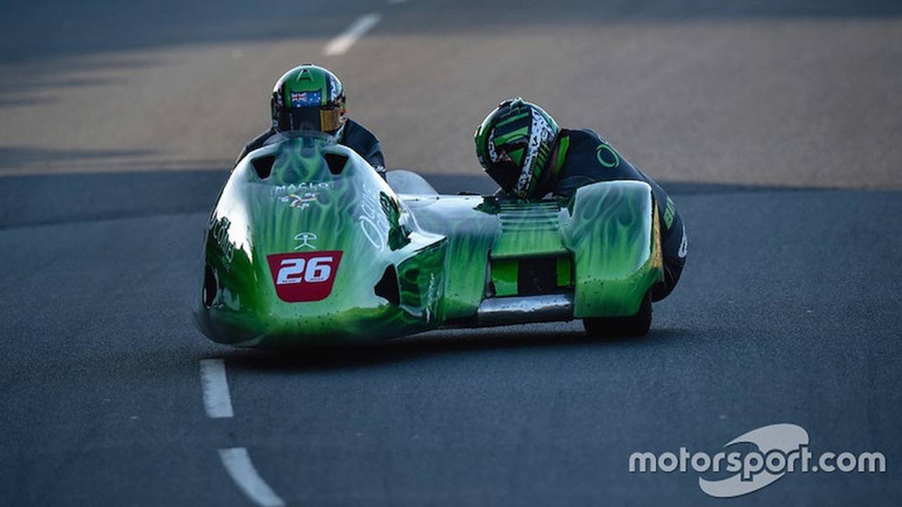 Sidecar pilot Dwight Beare was killed at the 2016 Isle of Man TT