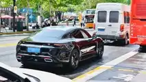 2020 Porsche Taycan Neredeyse Kamuflajsız