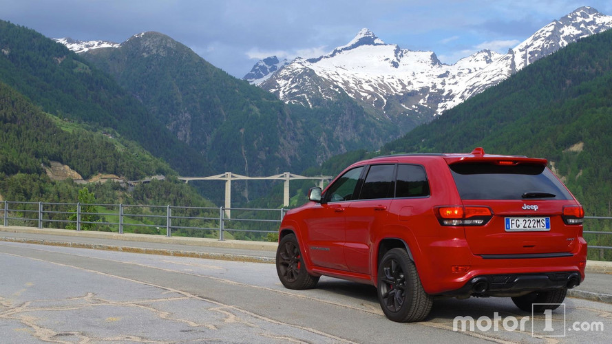 Jeep Grand Cherokee SRT Road Trip