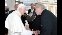 Der Papst segnet Harleys