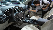 Ford Edge (Euro-spec) live in Paris