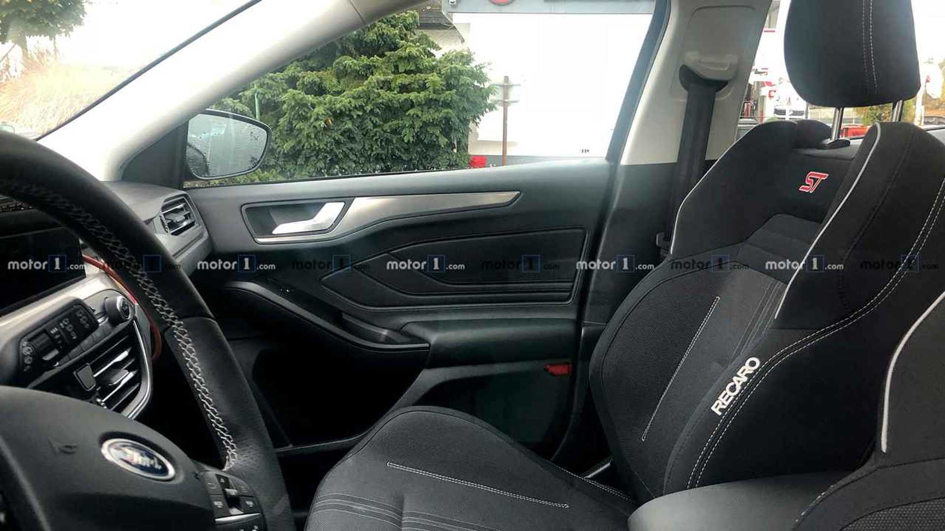 ford-focus-st-spy-photo.jpg