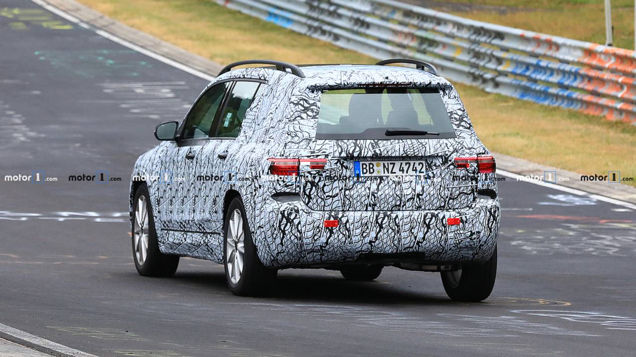 Mercedes-Benz GLB-Class Spy Shots