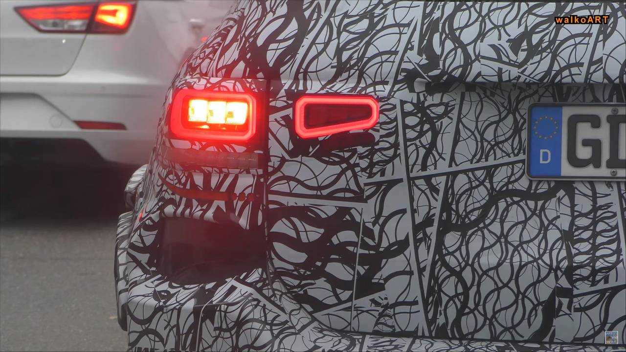 Mercedes-Benz GLB-Class Spy Screenshot