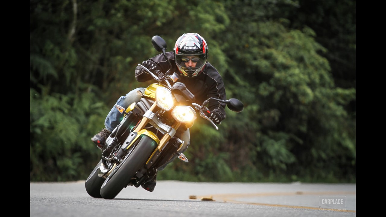 Avaliação: Triumph Speed Triple - A naked Inglesa tem sangue quente