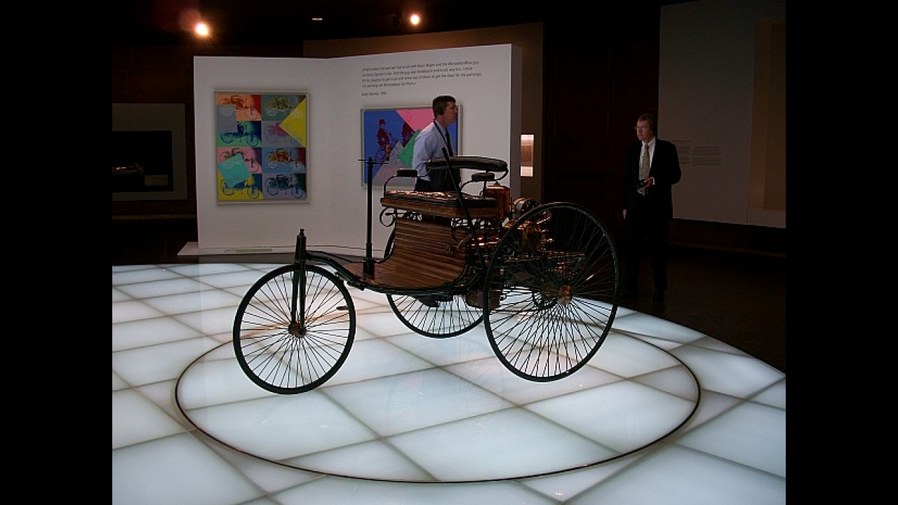 CARPLACE na Alemanha: Conheça o Museu da Mercedes-Benz