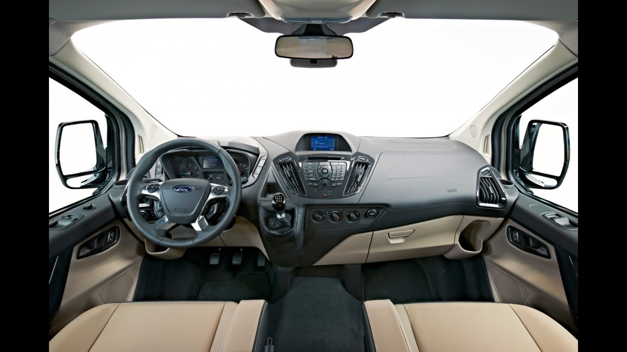 Ford Tourneo Custom Concept 2012: cara global para van de trabalho