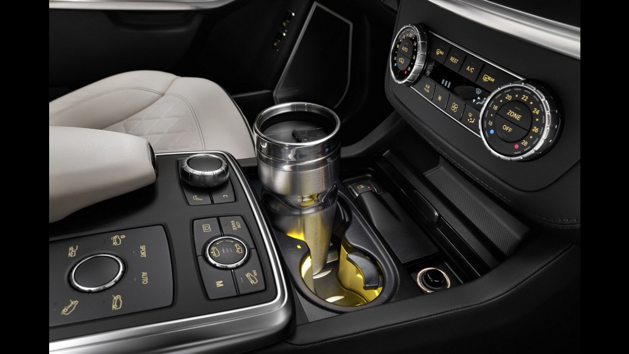 Vazou: Novo Mercedes-Benz GL 2013 aparece em primeiras imagens oficiais