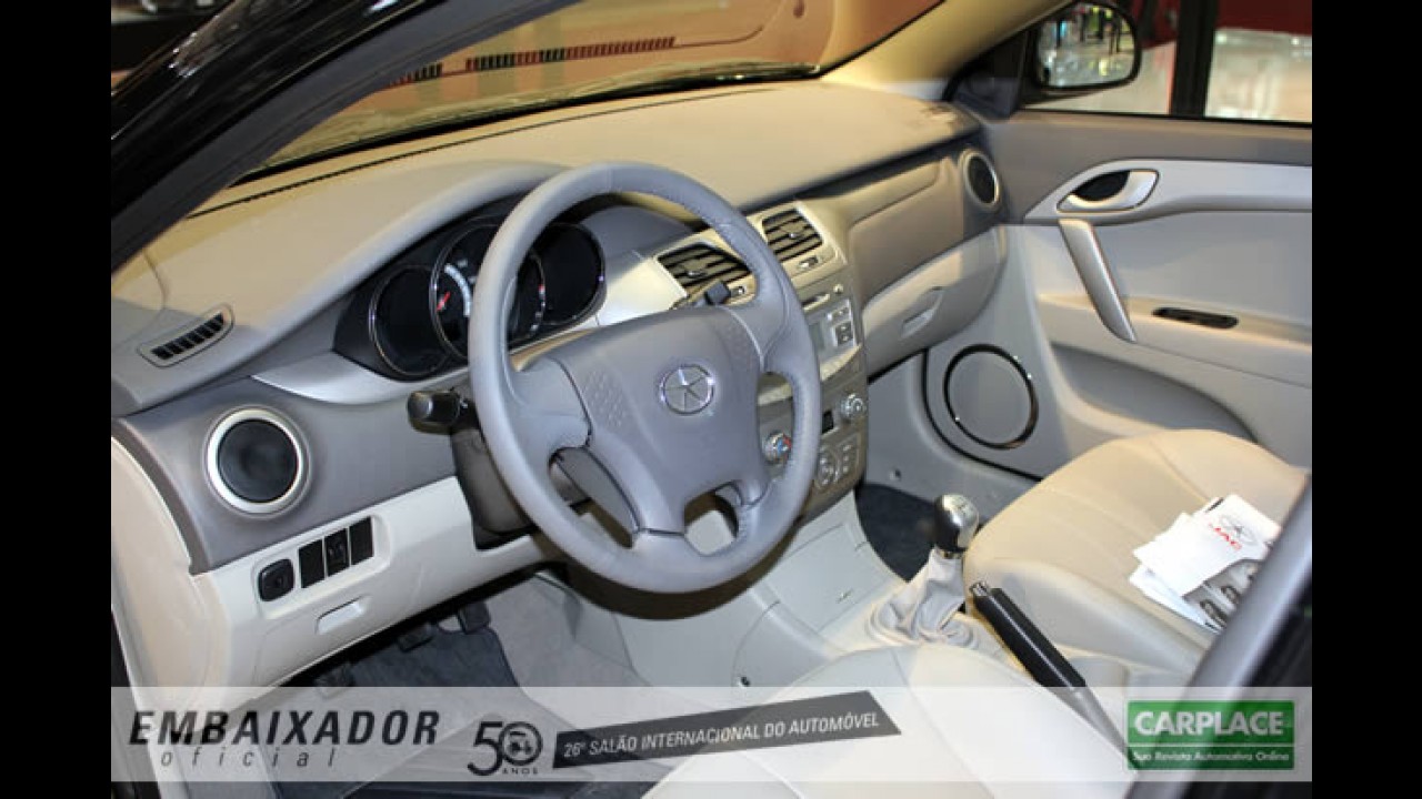 Salão do Automóvel: Sedan JAC J5 chega ao Brasil completo por R$ 53.900