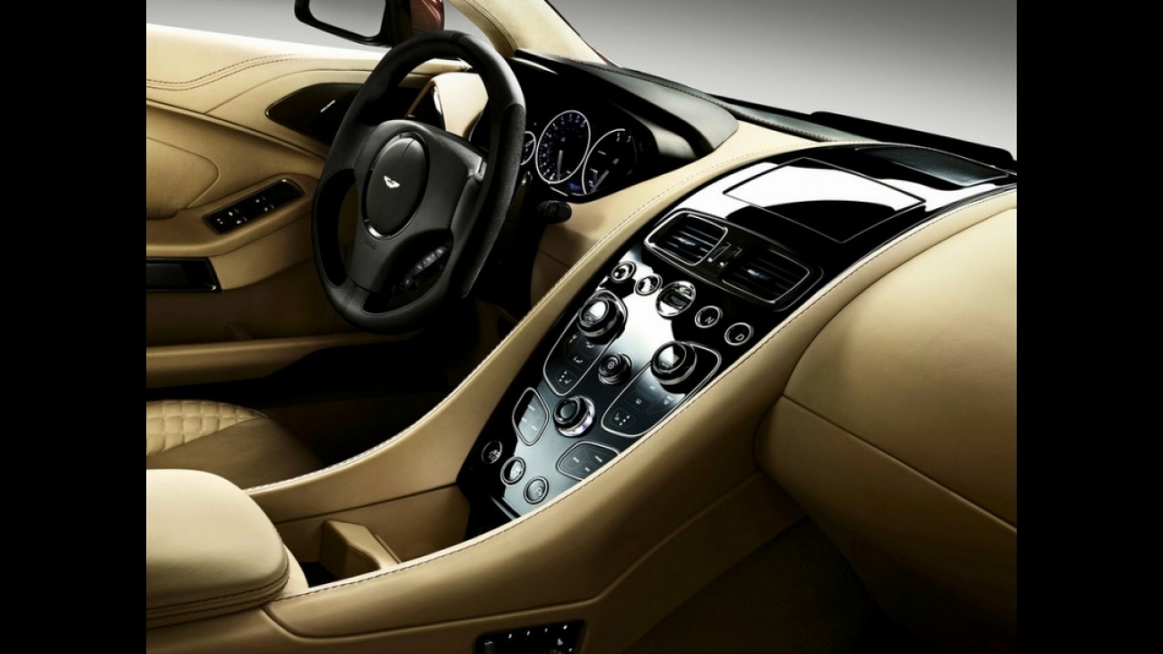 Aston Martin Vanquish aparece em primeiras imagens oficiais antes da hora