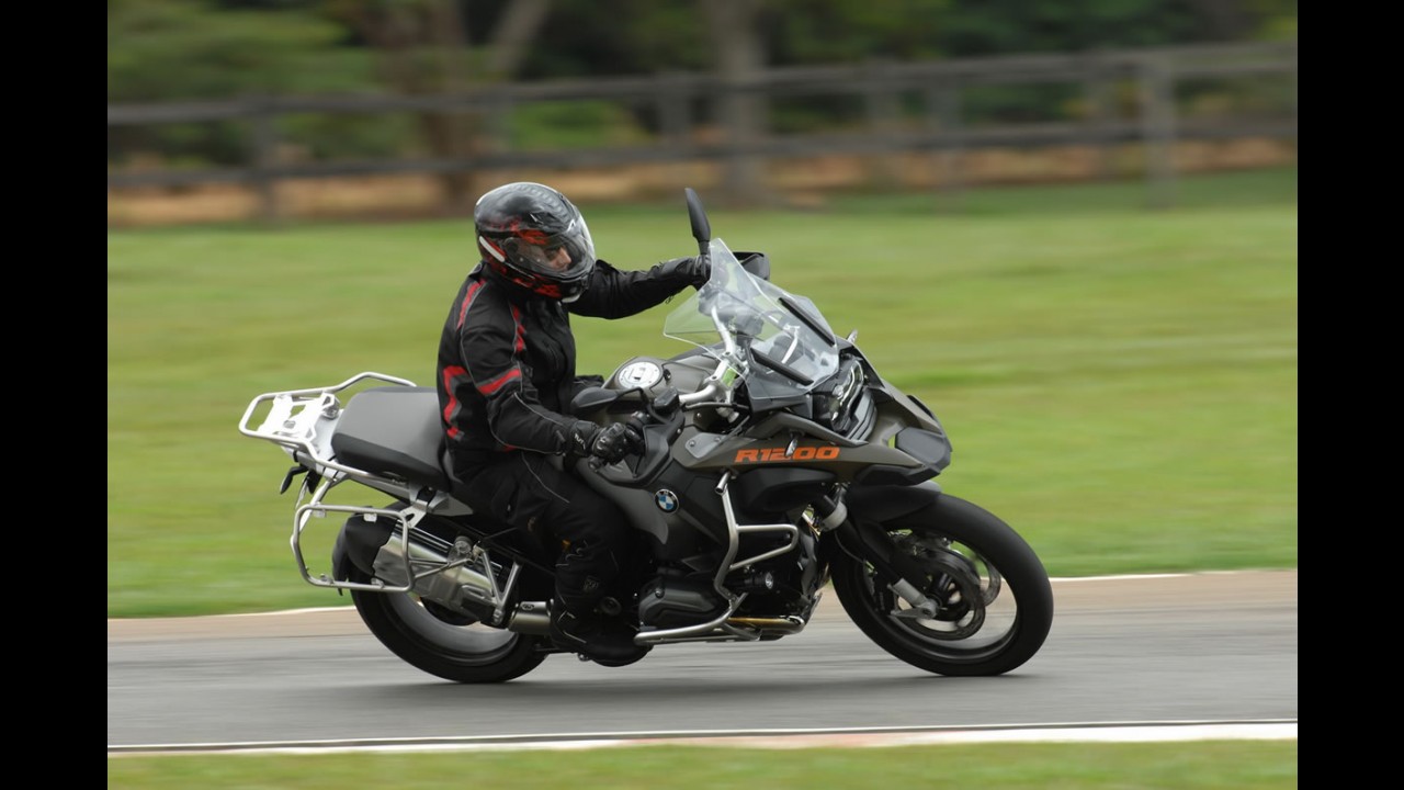 Volta rápida: BMW R1200 GS Adventure, a rainha alemã em versão topa tudo
