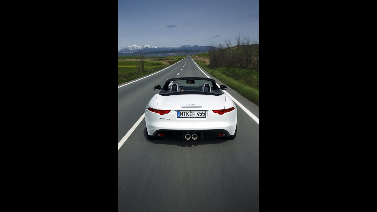 Avaliação: F-Type é retorno da Jaguar ao mundo dos puros-sangue