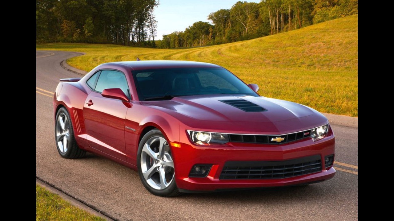 Longe do Brasil, Mustang supera o Camaro em vendas na Europa