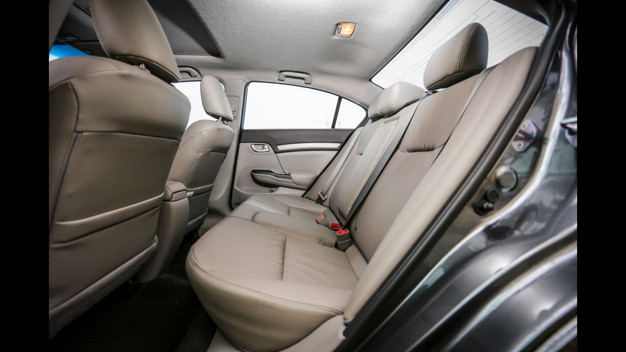 Teste CARPLACE: os novos Focus e Sentra encaram Civic e C4 Lounge