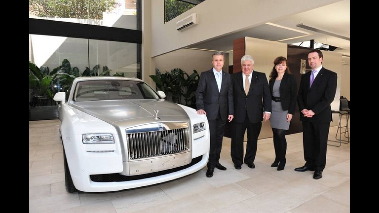 Rolls Royce inaugura a primeira concessionária da marca no país