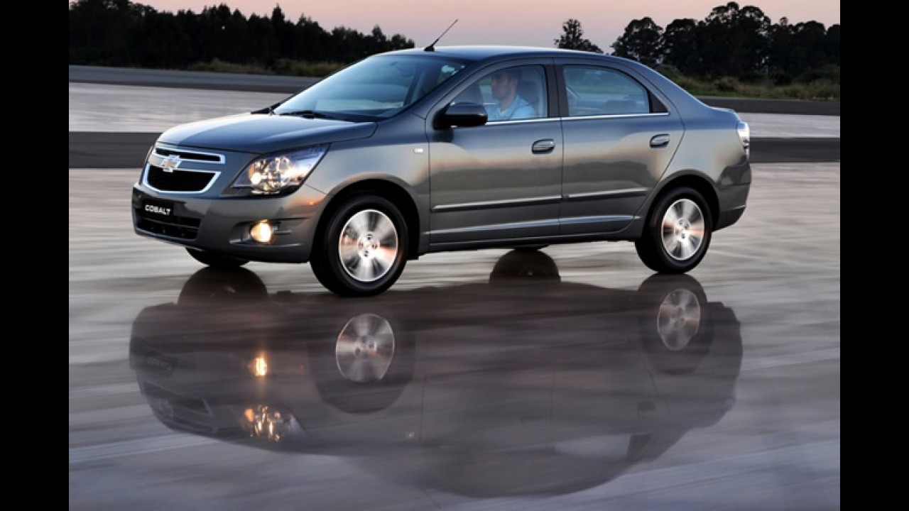 Teste: Chevrolet Cobalt LTZ 1.8 Automático - Motor contrasta com a modernidade do câmbio