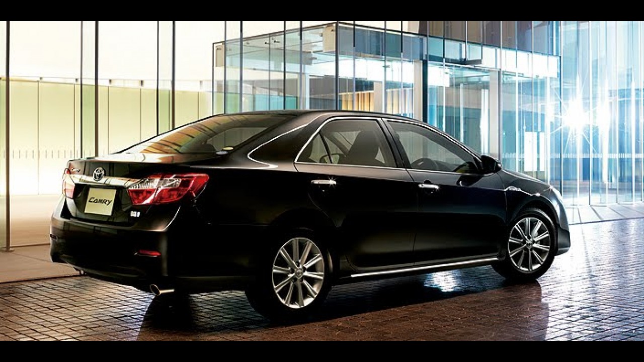 Toyota apresenta oficialmente versão japonesa do Novo Camry 2012 - Veja fotos