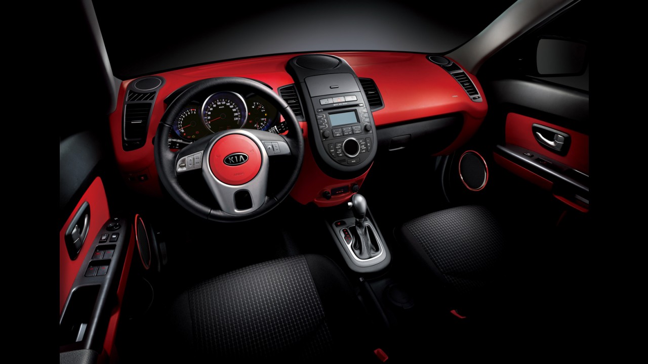 Salão de Frankfurt: Kia revela novas imagens oficiais do reestilizado Soul 2012