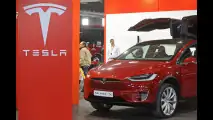 Le Tesla a Verona Legend Cars
