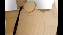 Model im Mini-Rolls