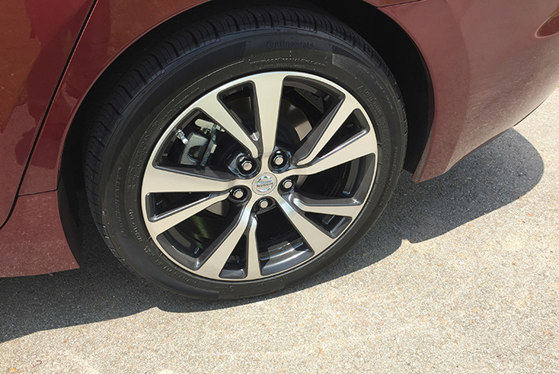 The 2016 Nissan Maxima Isn’t a Sports Sedan, But It’s Engaging: First Drive