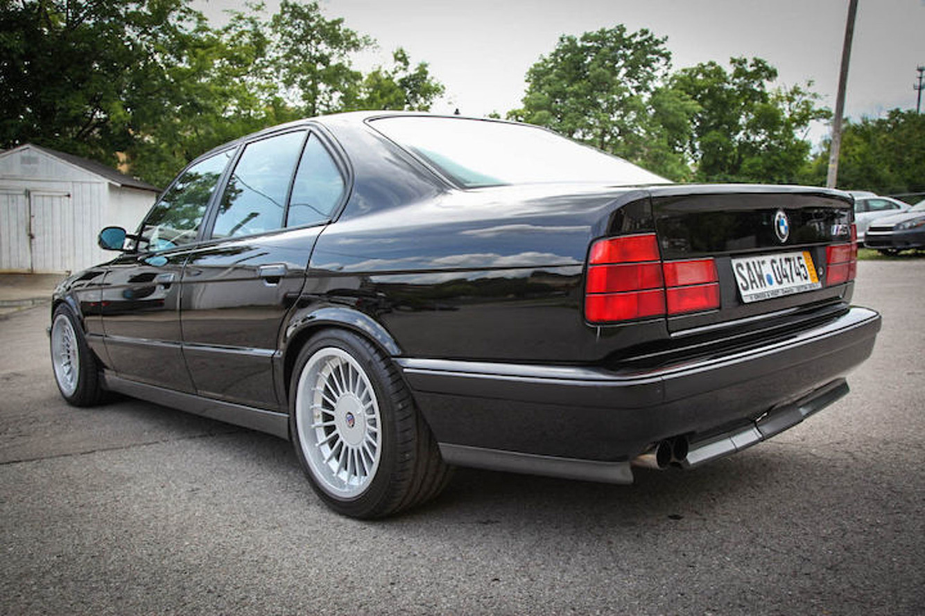 Temiz ve hırçın 1991 BMW M5 eBay'de satışta