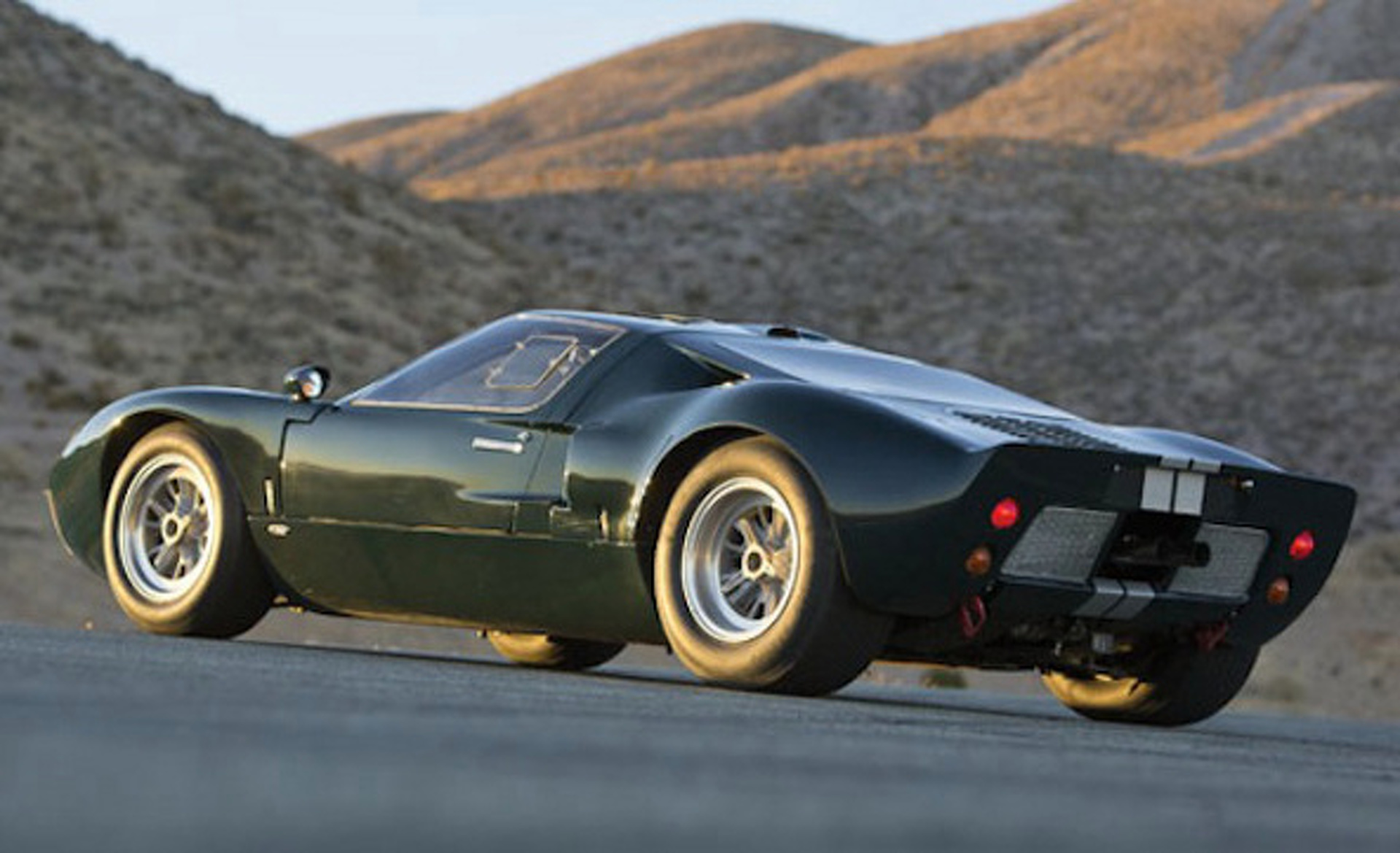 The 1965 GT40: Loud, Fast, and on the Auction Block!