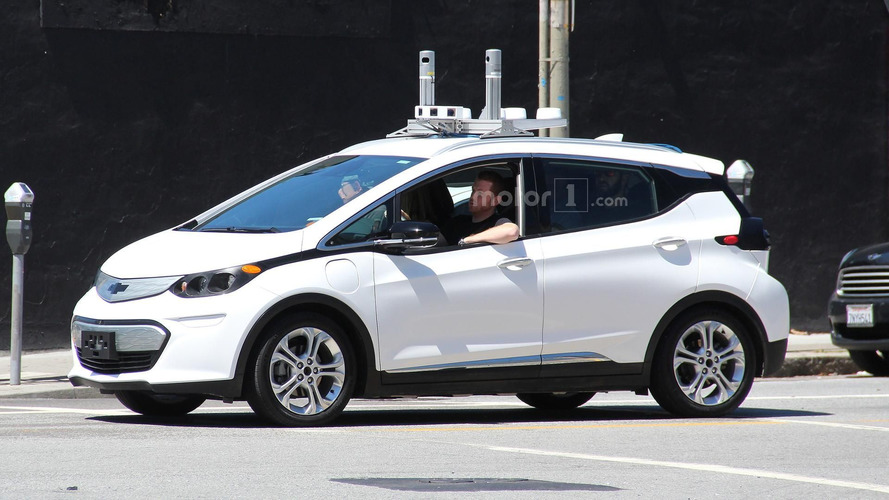 Autonomous Chevy Bolt spy photo