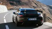 La Porsche Cayman GT4 RS debutta al Nurburgring
