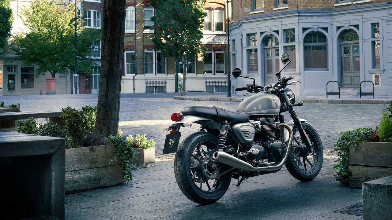 Triumph Special Modern Classics 2022