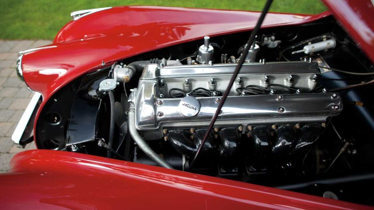 Jaguar motore 6 cilindri XK