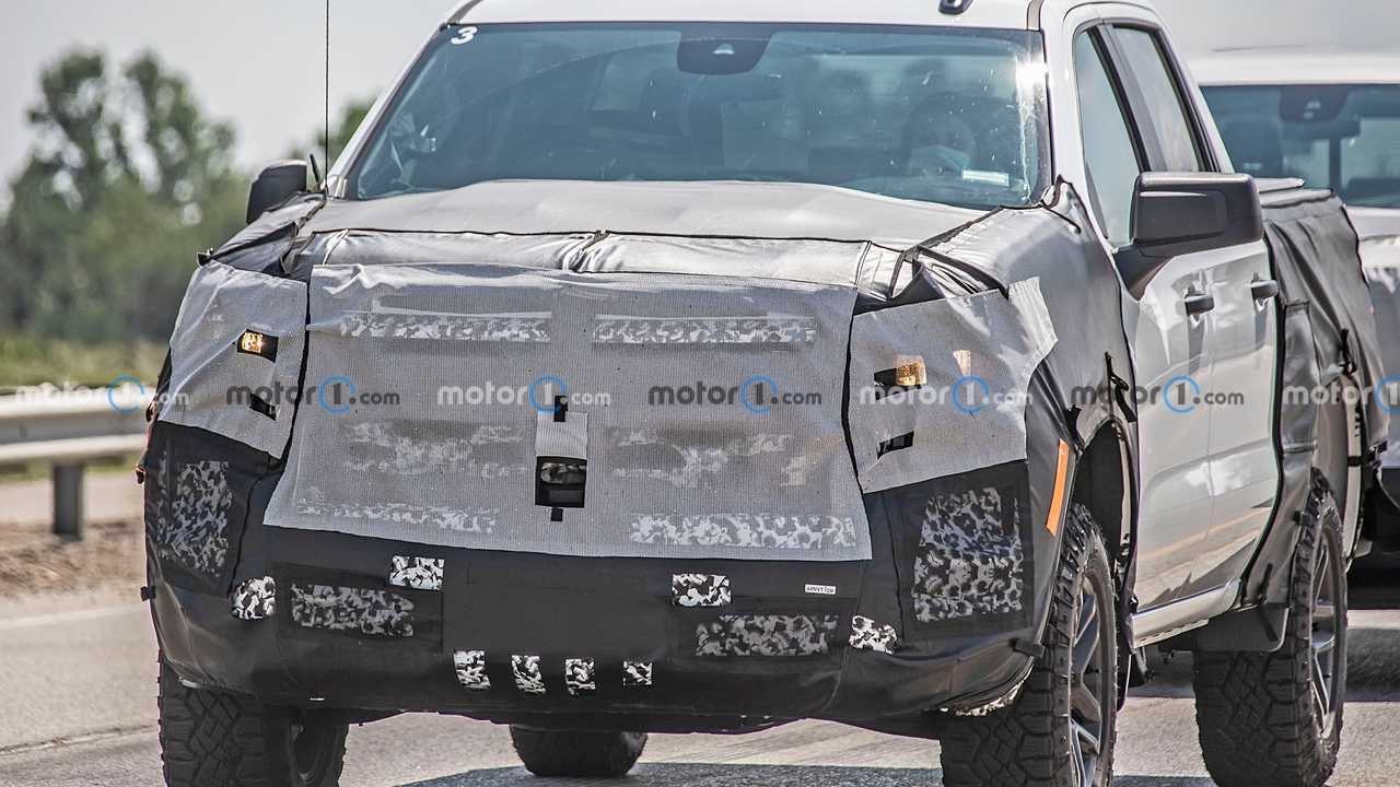 Chevrolet Silverado Trail Boss Refresh Spy Shot