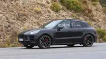 2018 Porsche Macan facelift spy photo