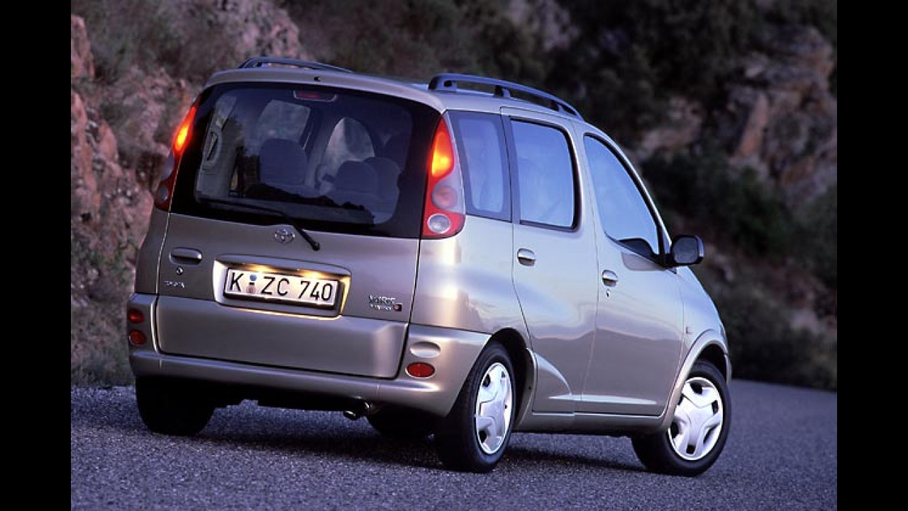 Toyota Yaris Verso Aussen Kompakt Und Innen Flexibel
